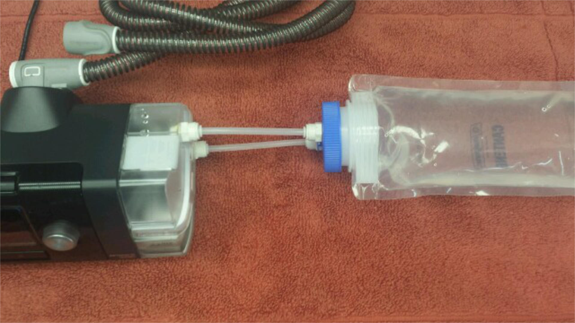 Hack to add on an auxillary water tank for a CPAP machine